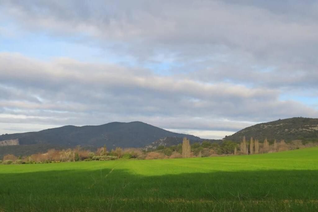 卢马罕Les Tarraiettes Au Pied Du Luberon别墅 外观 照片